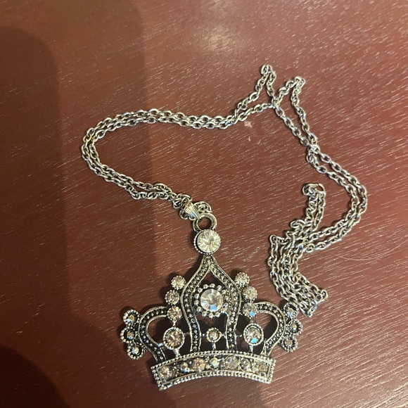 Crown Rhinestone Pendant & Chain - Picture 2 of 11